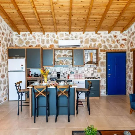 Kalkan'da 2 Yatak Odali Jakuzili Villa-villa Seabird Villa Kaş