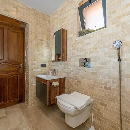Kalkan'da 2 Yatak Odali Jakuzili Villa-villa Seabird Kas